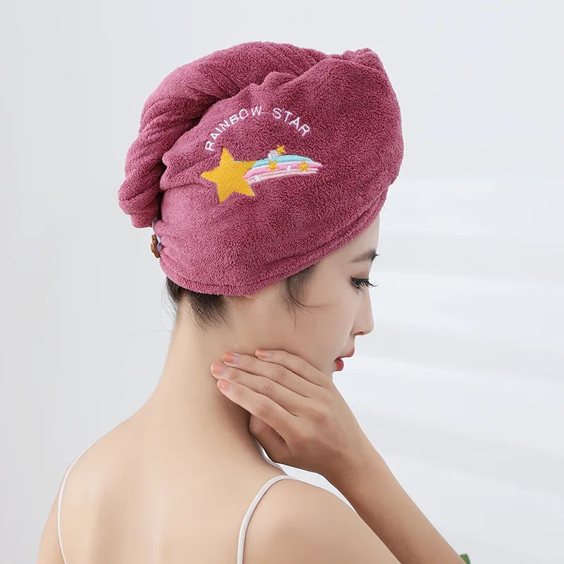 Toalha de cabelo super absorvente e macia para mulheres. Toca estilosa e fácil de usar.