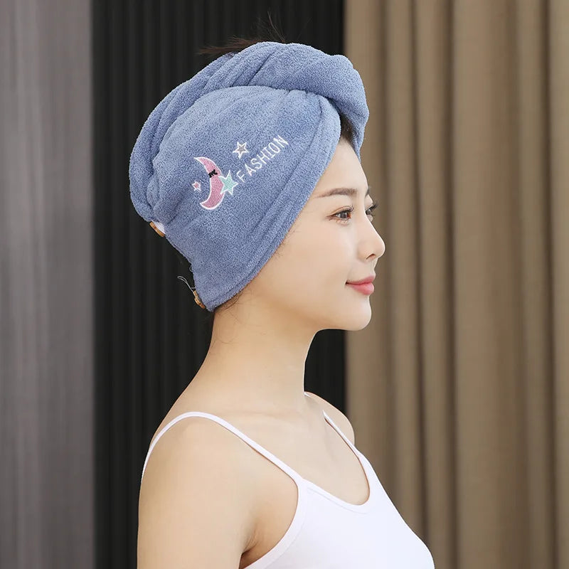 Toalha de cabelo super absorvente e macia para mulheres. Toca estilosa e fácil de usar.